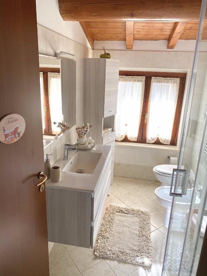 Apartamento Casa Vacanze Raggio Di Sole Valeggio sul Mincio Exterior foto